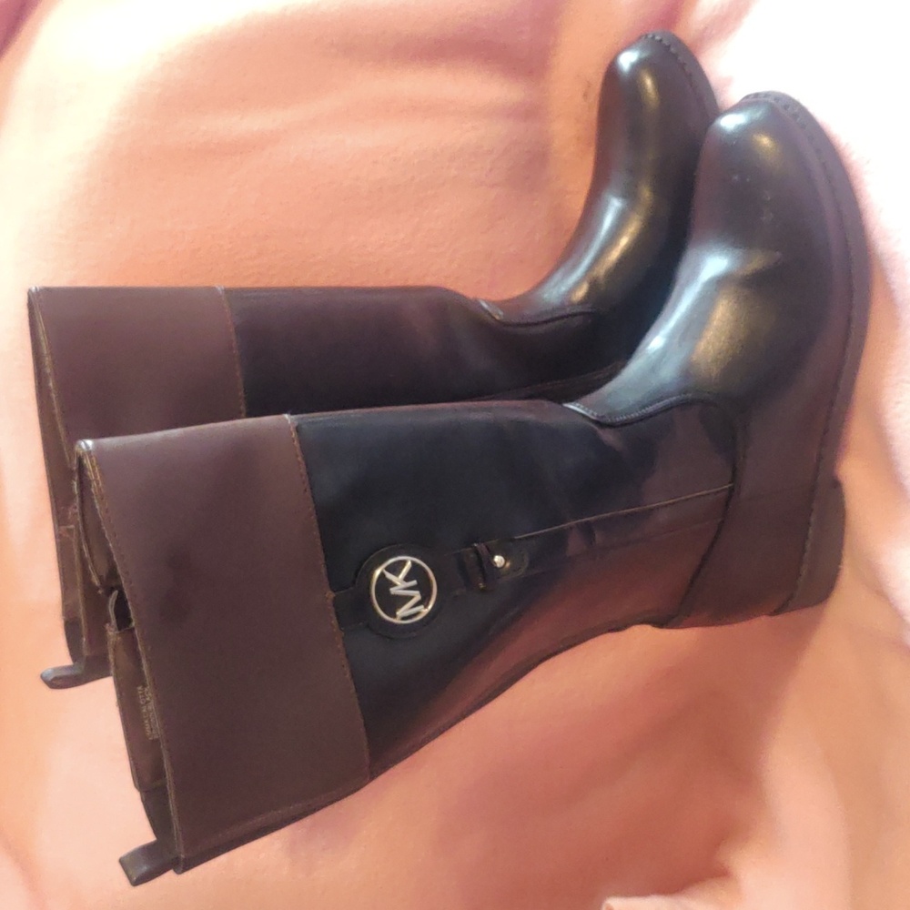 Micheal Kors riding boot, girls size 2, never worn